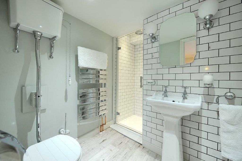 Little Monmouth 4 Bedroom Cottage, Old Town Lyme Regis, Dog Friendly And Parking Екстериор снимка
